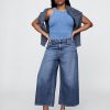 Jeans larghi e morbidi a vita media