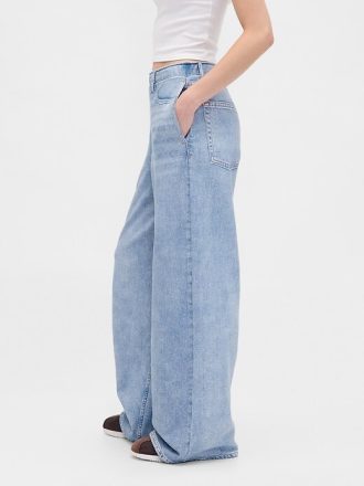 Jeans larghi in maglia stampata