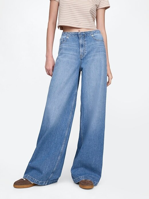 Jeans larghi ultra morbidi a vita media Jeans larghi ultra morbidi a vita media