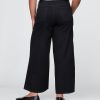 Jeans larghi ultra morbidi a vita media Jeans larghi ultra morbidi a vita media