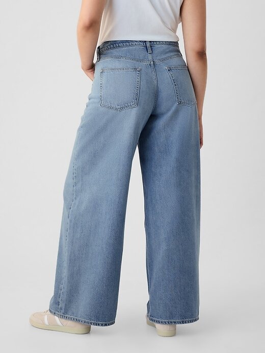 Jeans larghi ultra morbidi a vita media Jeans larghi ultra morbidi a vita media