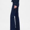 Jeans lunghi e attillati a vita bassa Jeans lunghi e attillati a vita bassa