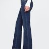 Jeans lunghi e attillati a vita bassa Jeans lunghi e attillati a vita bassa