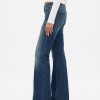 Jeans lunghi e attillati a vita bassa Jeans lunghi e attillati a vita bassa