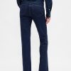 Jeans lunghi e attillati a vita bassa Jeans lunghi e attillati a vita bassa