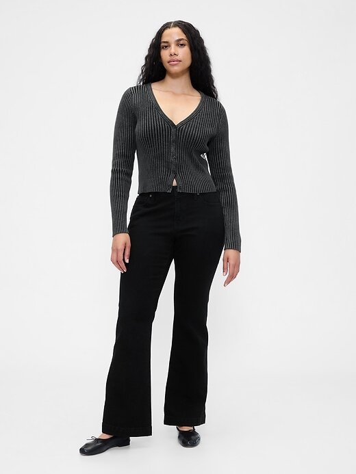 Jeans lunghi e attillati a vita bassa Jeans lunghi e attillati a vita bassa