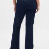 Jeans lunghi e attillati a vita bassa Jeans lunghi e attillati a vita bassa