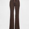 Jeans lunghi e attillati a vita bassa Jeans lunghi e attillati a vita bassa