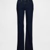 Jeans lunghi e attillati a vita bassa Jeans lunghi e attillati a vita bassa