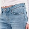 Jeans lunghi e attillati a vita bassa Jeans lunghi e attillati a vita bassa