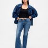 Jeans lunghi e attillati a vita bassa e sinuosa Jeans lunghi e attillati a vita bassa e sinuosa