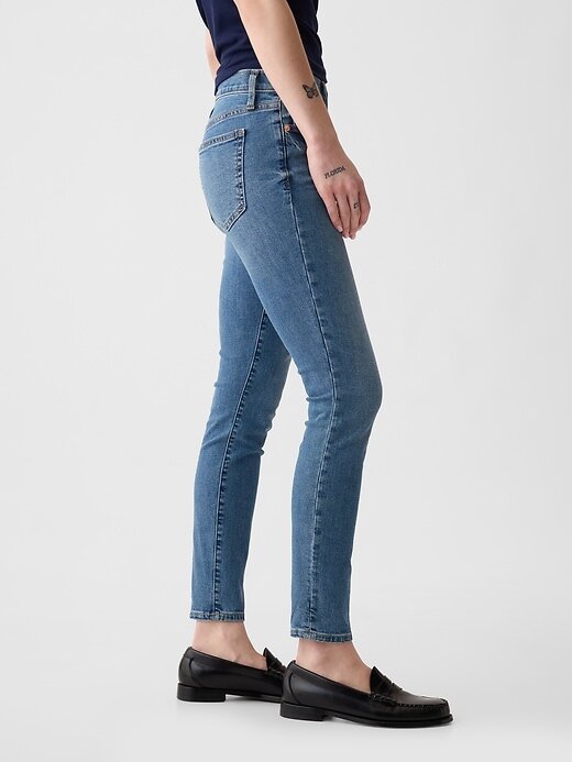 Jeans skinny a vita media Jeans skinny a vita media