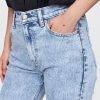 Jeans slim dritti a vita alta anni ’90 Jeans slim dritti a vita alta anni ’90