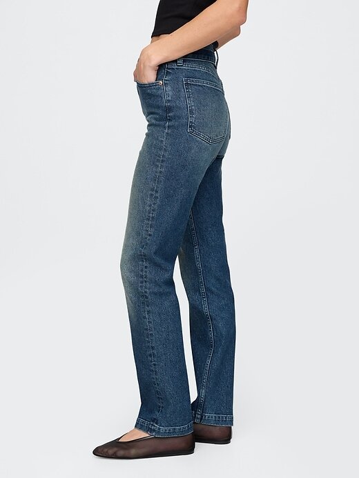 Jeans slim dritti a vita alta con cintura anni ’90 Jeans slim dritti a vita alta con cintura anni ’90