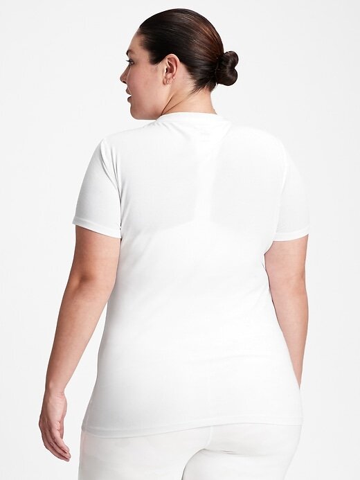 Maglietta GapFit Breathe con scollo a V Maglietta GapFit Breathe con scollo a V