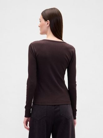 Maglietta Henley a coste moderne