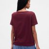 Maglietta VintageSoft in cotone biologico con scollo a V Maglietta VintageSoft in cotone biologico con scollo a V