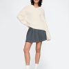 Maglione CashSoft corto con scollo a V alto