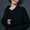 Maglione CashSoft corto con scollo a V alto