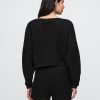 Maglione corto all’uncinetto con scollo a barca