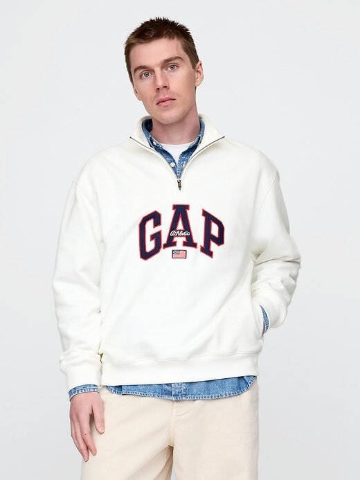 Maglione pesante con logo ad arco Maglione pesante con logo ad arco