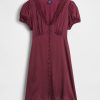 Mini abito con scollo a V e pizzo satinato
