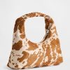 Mini borsa morbida in pelle di vitello con stampa mucca