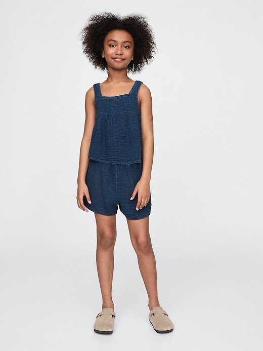 Pantaloncini in denim stropicciato per bambini Pantaloncini in denim stropicciato per bambini