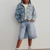 Pantaloncini lunghi in denim a vita media per bambini Pantaloncini lunghi in denim a vita media per bambini
