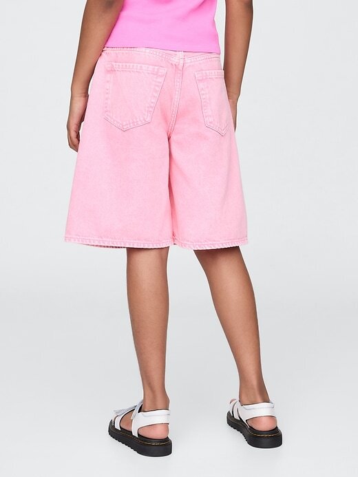 Pantaloncini lunghi in denim a vita media per bambini Pantaloncini lunghi in denim a vita media per bambini