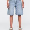 Pantaloncini lunghi in denim a vita media per bambini Pantaloncini lunghi in denim a vita media per bambini