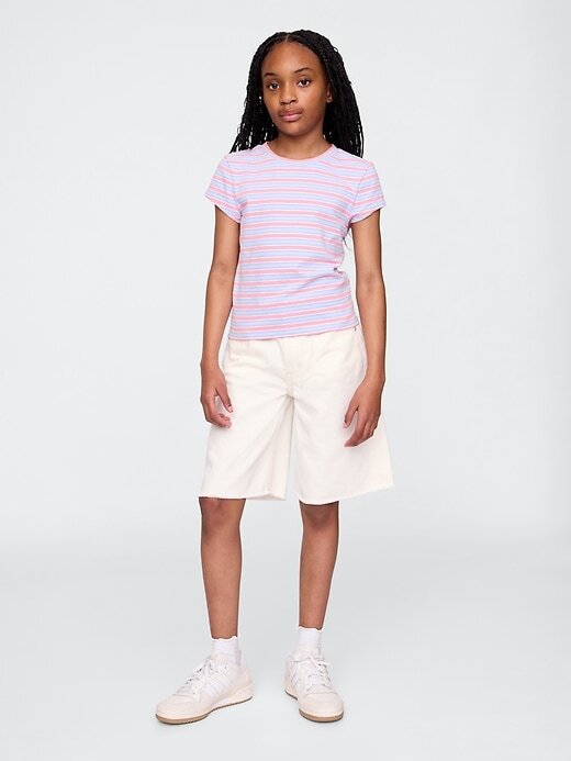 Pantaloncini lunghi in denim a vita media per bambini Pantaloncini lunghi in denim a vita media per bambini