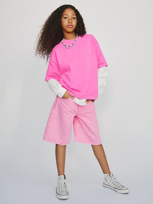 Pantaloncini lunghi in denim a vita media per bambini Pantaloncini lunghi in denim a vita media per bambini
