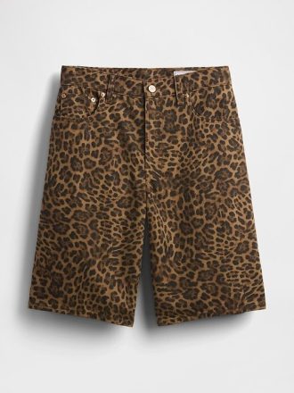 Pantaloncini lunghi leopardati in denim a vita media da 11″