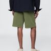Pantaloncini plissettati color cachi Pantaloncini plissettati color cachi