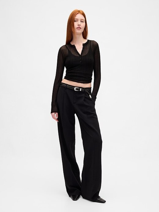 Pantaloni a gamba larga con pieghe a vita bassa 365 Pantaloni a gamba larga con pieghe a vita bassa 365
