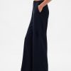 Pantaloni a gamba larga facili Pantaloni a gamba larga facili