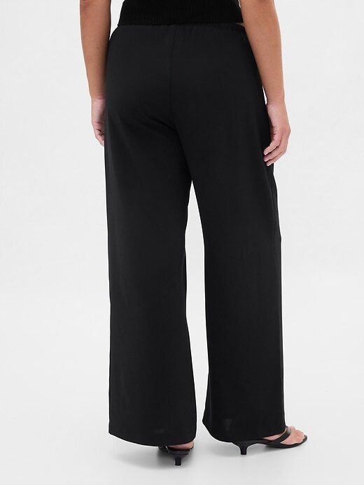 Pantaloni a gamba larga facili Pantaloni a gamba larga facili