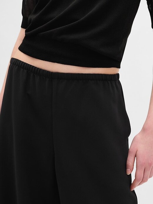 Pantaloni a gamba larga facili Pantaloni a gamba larga facili