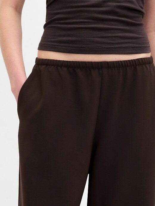 Pantaloni a gamba larga facili Pantaloni a gamba larga facili