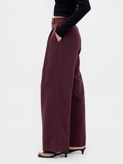 Pantaloni a pieghe a vita alta 365 Pantaloni a pieghe a vita alta 365