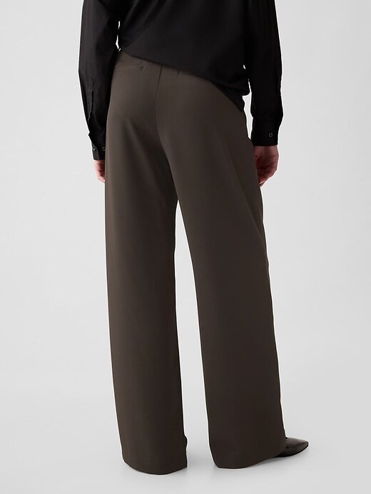Pantaloni a pieghe a vita alta 365 Pantaloni a pieghe a vita alta 365