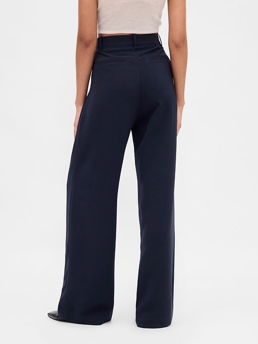 Pantaloni a pieghe a vita alta 365 Pantaloni a pieghe a vita alta 365