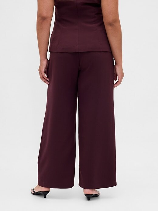 Pantaloni a pieghe a vita alta 365 Pantaloni a pieghe a vita alta 365