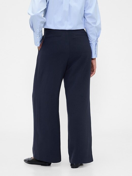 Pantaloni a pieghe a vita alta 365 Pantaloni a pieghe a vita alta 365