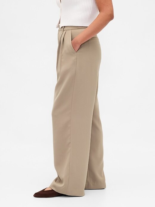 Pantaloni a pieghe a vita alta Curvy 365 Pantaloni a pieghe a vita alta Curvy 365