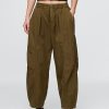 Pantaloni a vita media in twill Pantaloni a vita media in twill