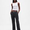 Pantaloni cachi a vita bassa Pantaloni cachi a vita bassa