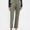 Pantaloni cachi dritti a vita media Pantaloni cachi dritti a vita media