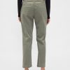 Pantaloni cachi dritti a vita media Pantaloni cachi dritti a vita media